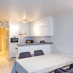 Apartamento Charming With Cozy Terrace *
