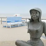 Charming With Cozy Terrace * Middelkerke