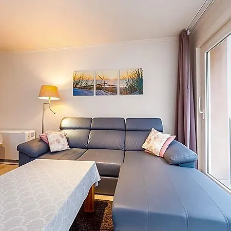 Charming With Cozy Terrace Middelkerke