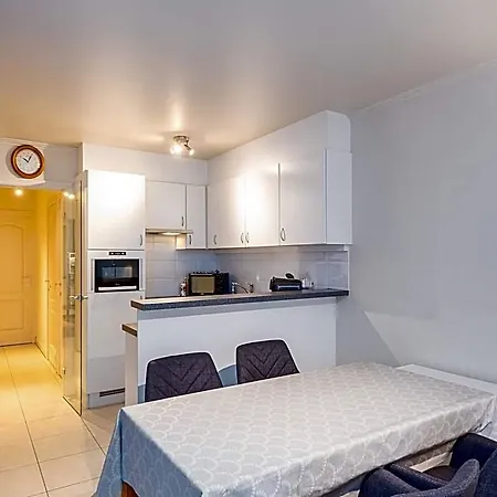 Διαμέρισμα Charming With Cozy Terrace Middelkerke
